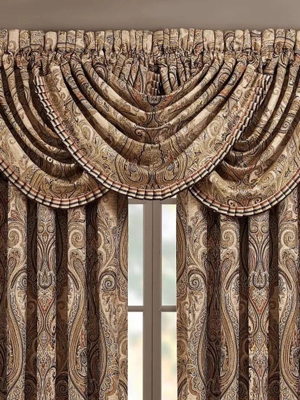 J. Queen New York Luciana Beige  Blackout Rod Pocket Valance 49 x 33” MSRP $104